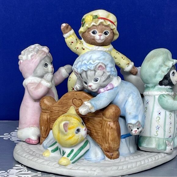 1987 Schmid Kitty Cucumber Thank Heavens For Little Girls Ceramic Music Box - Picture 8 of 12